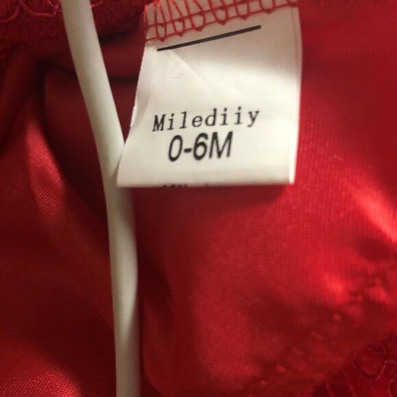 Beautiful Red/Gold Formal Dress Sz. 0/6Mos. NWT - Picture 5 of 5